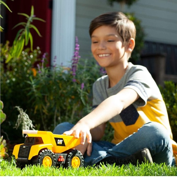 Cat Construction Tough Machines Toy Dump Truck with Lights & Sounds, Yellow - Picture 5 of 7